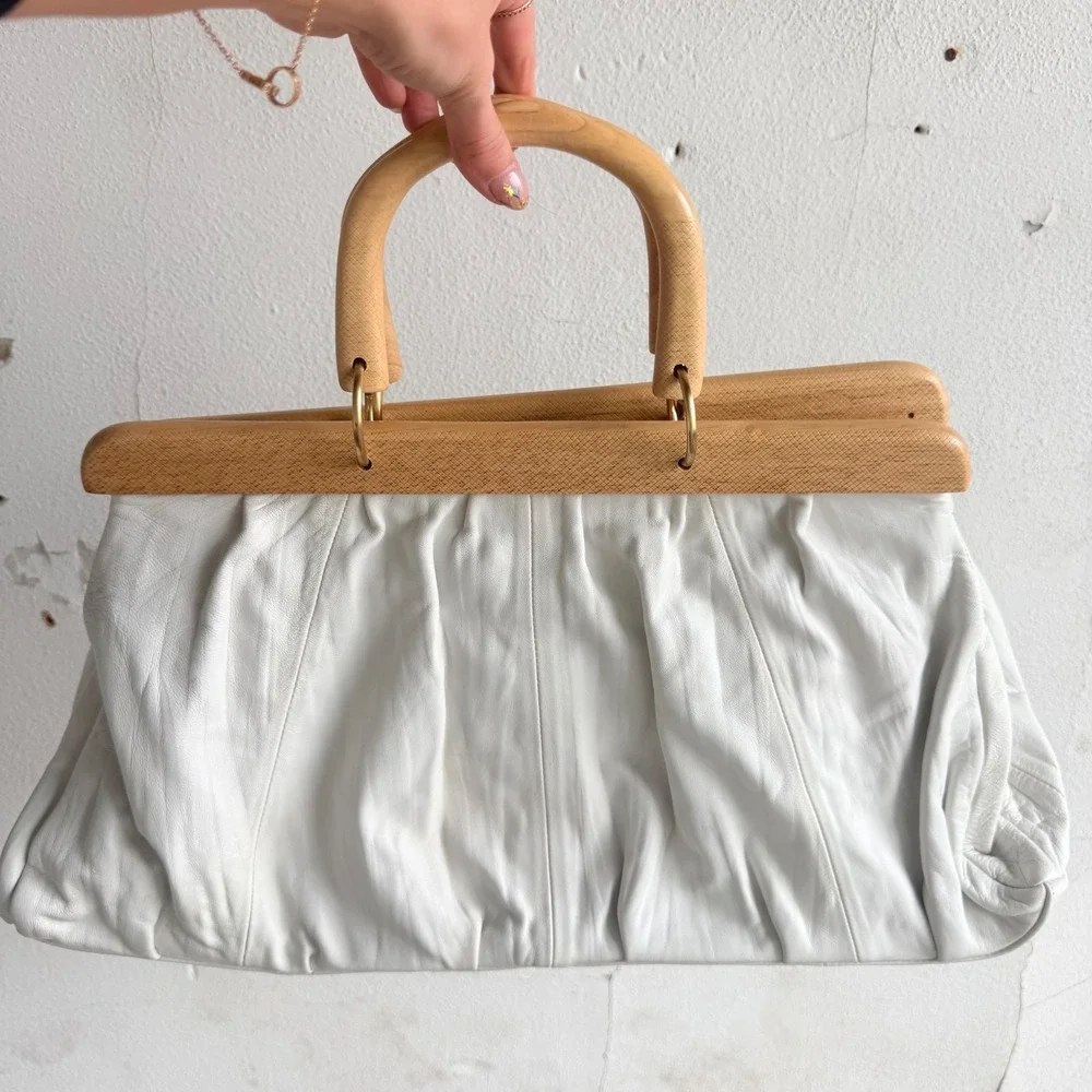 Vtg Adrienne Vittadini Leather Handbag Wood Handle Frame Bag White Vintage Purse